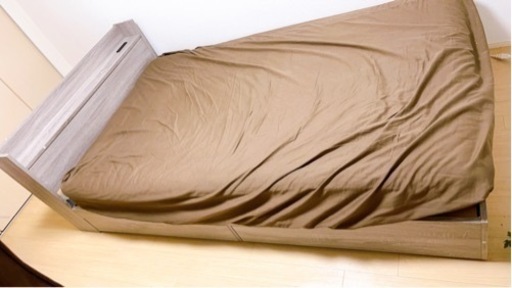マットレス付きセミダブルベット　使用感少なめ　収納ベッド