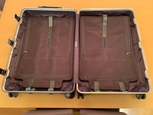 リモワ RIMOWA スーツケース　ハワイ限定色