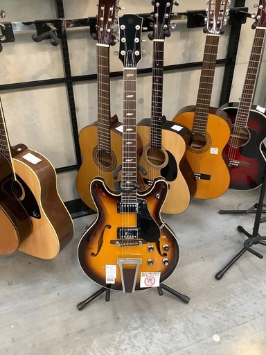 セミアコギター販売中！ 【YAMAHA SA60】