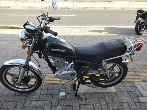 スズキ GN125H 125CCミッション車・バッテリー・Rタイヤ新品