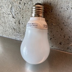 LED電球（電球色）口金E26開封後未使用