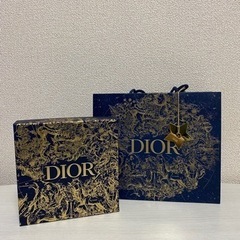 Dior限定ショッパー　スターチャーム　箱