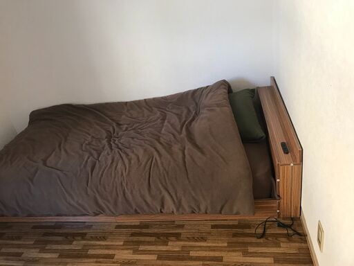シングルベッド一式（ベッド台、マットレス、布団、枕、布団カバー、枕カバーケース）