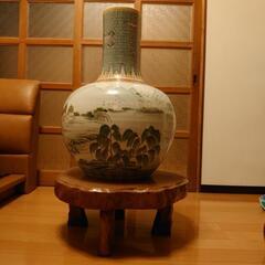 【値下げ】木台と中国風の柄の壺