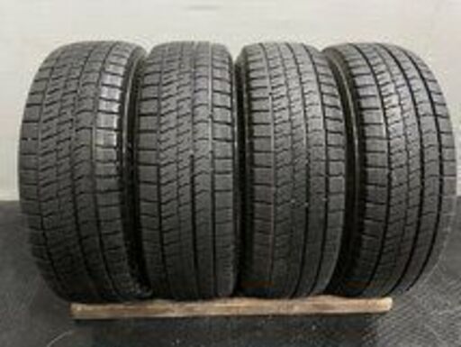 BS BLIZZAK VRX2 205/65R16 16インチ スタッドレス 4本 18年製 ヤリスクロス ミニクロスオーバー 10系アルファード等　(VTH682)クレジットカード QRコード決済可能