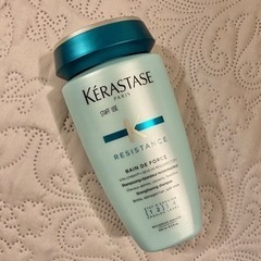 ケラスターゼ　KERASTASE シャンプー　新品同様