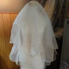 ウエディングドレス ワタベウェディング ホワイト 純白 ベール レース クリーニング済み インナーセット おまとめ