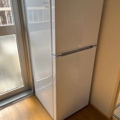 2ドア小型冷凍冷蔵庫　容量139L 美品