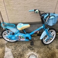 トーマス自転車　補助輪付き