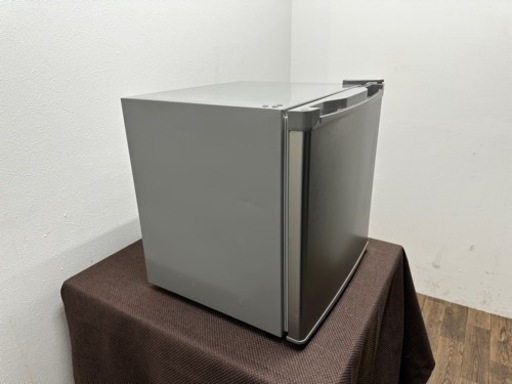 エスキュービズム　１ドア冷凍庫　３２L　フリーザー　２０１７年製　コンパクト　WFR-1032SL