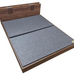 クイーンベッド一式(コンセント/照明付/木製フレーム)