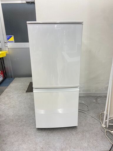 【レガストック川崎本店】SHARP シャープ ノンフロン冷凍冷蔵庫 137L どっちもつけかえドア SJ-D14B-W 2016年製