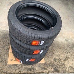 新品　MOMOサマータイヤ　185／55Ｒ16