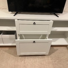 IKEA テレビ台・本棚 2/25から3/2まで受け取り可能な方
