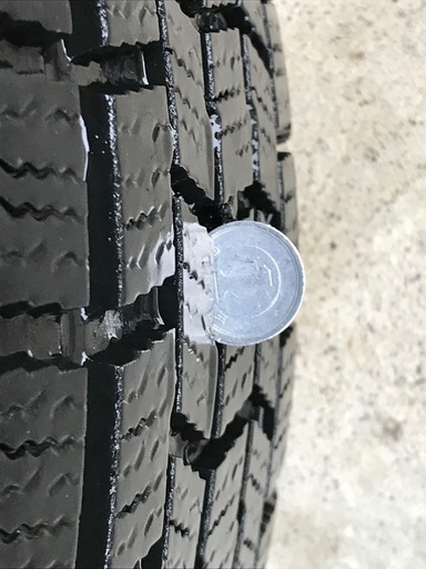 No.56スタッドレス195/65/R15 5H PCD114.3 公式 アルミ付4本セット 