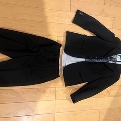 子供用スーツ(サイズ130)