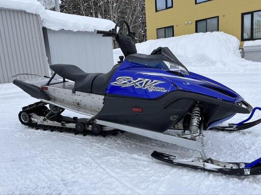 ZR200 スノーモービル商談中です