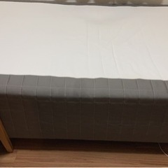 【ネット決済】IKEAべッド幅1.2メートル、同じベッド2つ