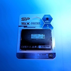 【ネット決済・配送可】【即日・手渡し可】　シリコンパワー SSD...