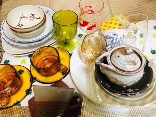 茶色透明のカップ以外全ての食器お纏め