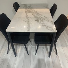 ダイニングテーブル　椅子付き　値下げしました