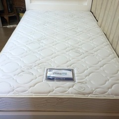 🌈【送料無料】シモンズ セミダブルベッド マットレスセット
