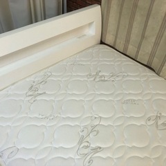 🌈【送料無料】シモンズ セミダブルベッド マットレスセット