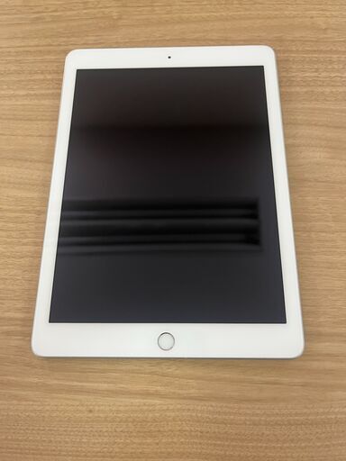 iPad 第６世代 Wifi 32GB シルバー①