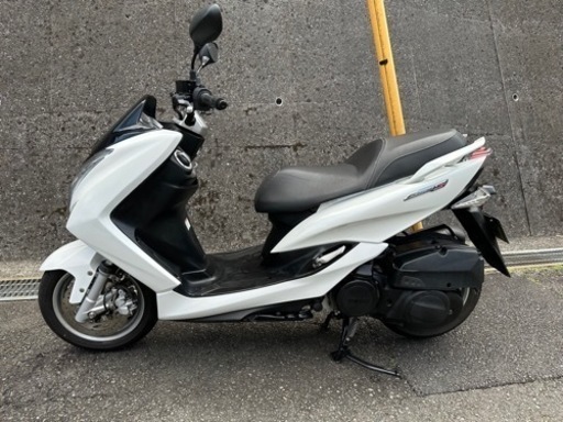 値下げ❣️3月にはNo.返却！マジェs No.付き、自賠責残り多い。カウル割れありその他 値下げ❣️3月にはNo.返却！マジェs No.付き、自賠責残り多い。カウル