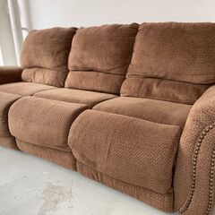 使用期間2年のAshley 3名掛けリクライニングソファー（美品）