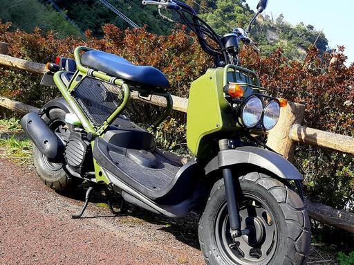 ズーマー50cc　カーキ色