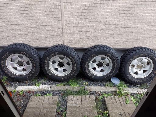 【スパイクタイヤ】ジムニー、SUV、ハイエース等に