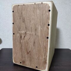 個人工房作のカホンです。(決まりました)