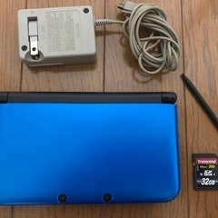 Nintendo 3DS LL ブルー×ブラック 付属品付き