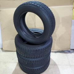 セール❄️工賃込み☆バリ山スタッドレス❄️225/60R17トーヨー