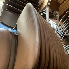 内田洋行　スタッキングチェア　まとめて40脚