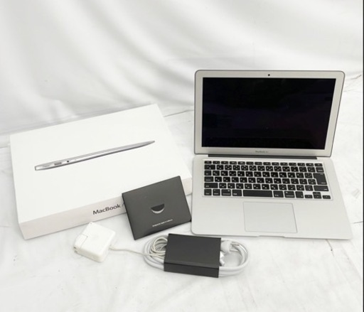 【超美品】Macbook Air MD232J/A 13inch Core i5/ 4GB/ 256GB 箱\u0026延長ケーブル付