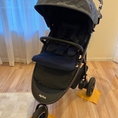 【美品】スムーヴプレミアム アップリカ 3輪ベビーカー AB すぐに使えるレインカバー＆ベビーカーガード付き 美品】スムーヴプレミアム アップリカ 3輪ベビーカー AB すぐに使える