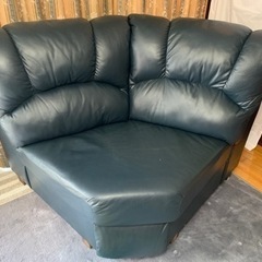 Made in USA  ビンテージソファー（L型）