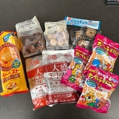 取引中　無印お菓子【沢山お問い合わせ頂き返信が返せずすみません】