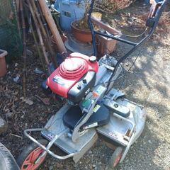 自走式エンジン草刈り機