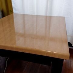 小さめのテーブル 座卓よりは高くダイニングテーブルよりは低い高さ...