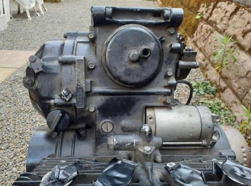 カワサキ　Z400GP GPZ400F ゼファー400 エンジン　当時物　希少　No.2
