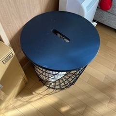 ３月初旬まで　IKEA クヴィストブロー　サイドテーブル