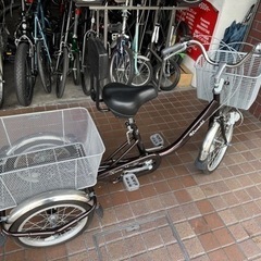 ☆美品☆フロント20インチ リア16インチ三輪車 スイング機能搭載 