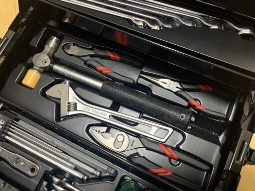 KTC】 9.5sq. 63点工具セット 両開きメタルケース入り 限定発売品