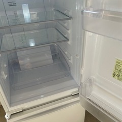 15 冷蔵庫2019年製