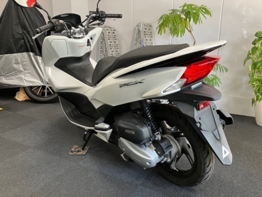 【成約御礼】試乗可能 LED ヘッドライト PCX 125 パール ホワイト 白 成約御礼】試乗可能 LED ヘッドライト PCX 125 パール ホワイト 白