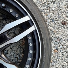 17インチタイヤ、セット純正アルミホイール付き