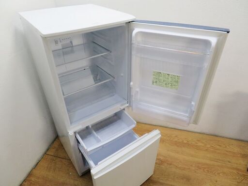 京都市内方面配達無料】美品 2020年製 SHARP 137L 冷蔵庫 ILK09 京都市内方面配達無料】美品 2020年製 SHARP 137L 冷蔵庫 ILK09